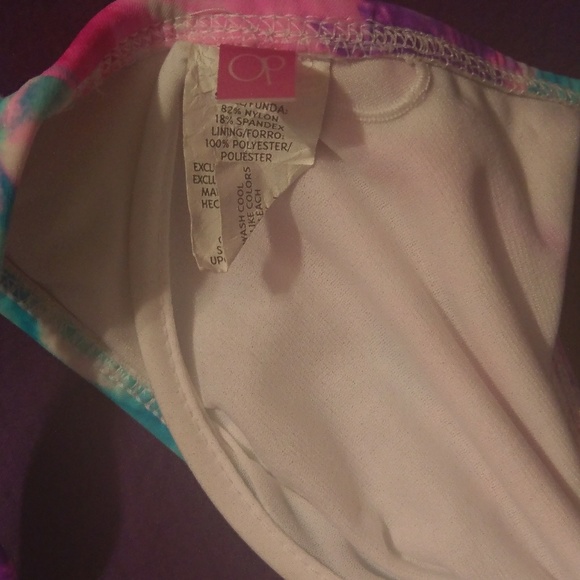 🛍5 for $25🛍OP bathing suit top medium 7-9 - Picture 2 of 8